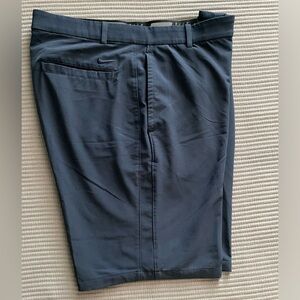 Men’s Nike golf shorts